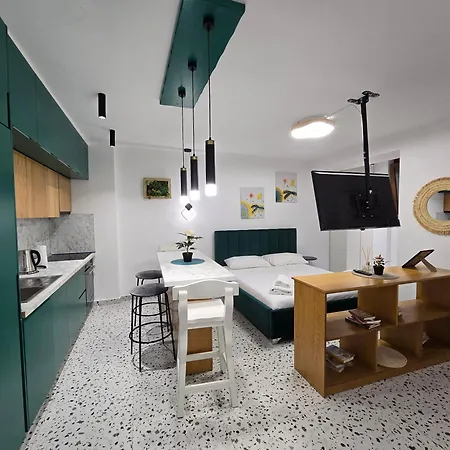 Roomy Апартаменты Тирана