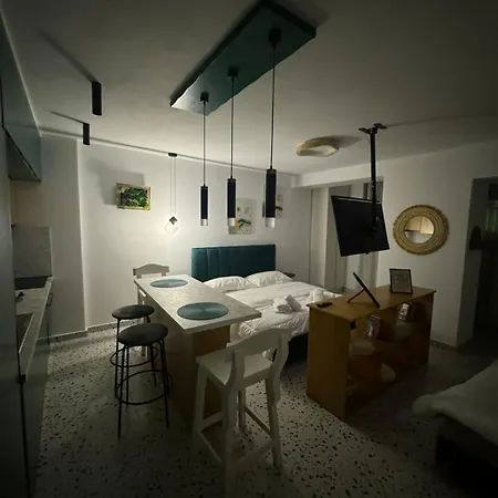 Roomy Tiran