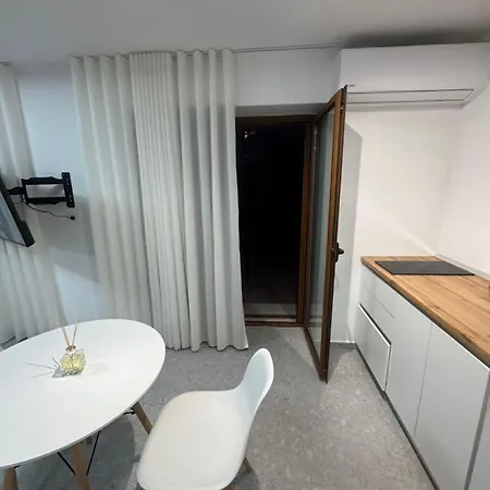 Roomy Daire Tiran